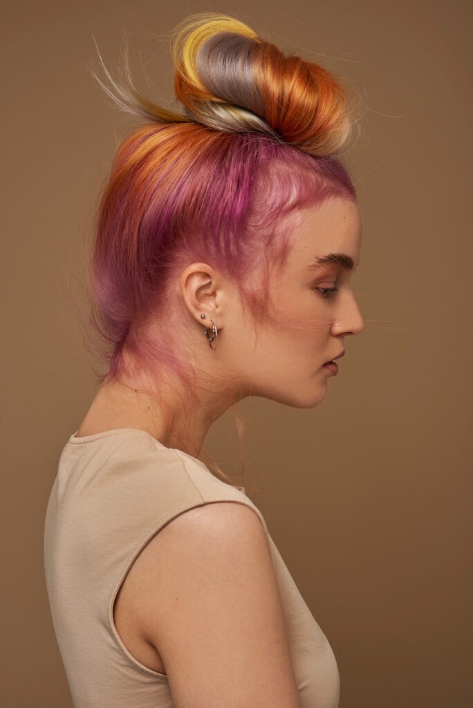 Model with styled hair, Blur Hairstudio, Studio Taupe